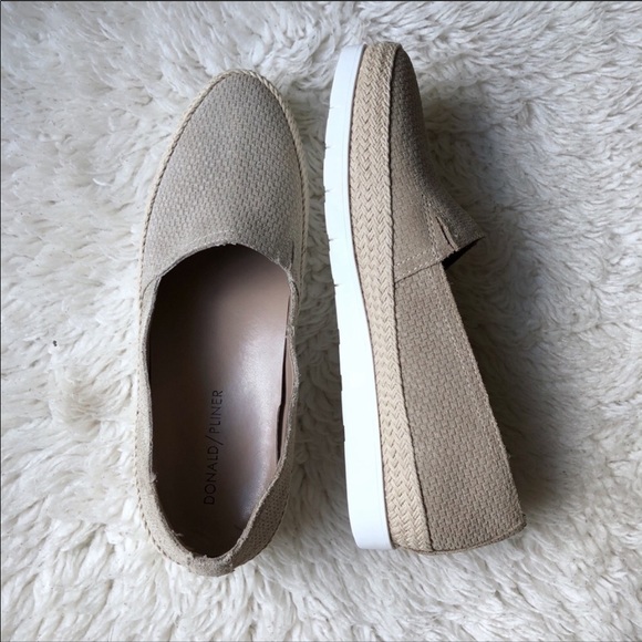 donald pliner espadrilles